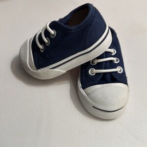 CHEROKEE BABY SHOES size 2